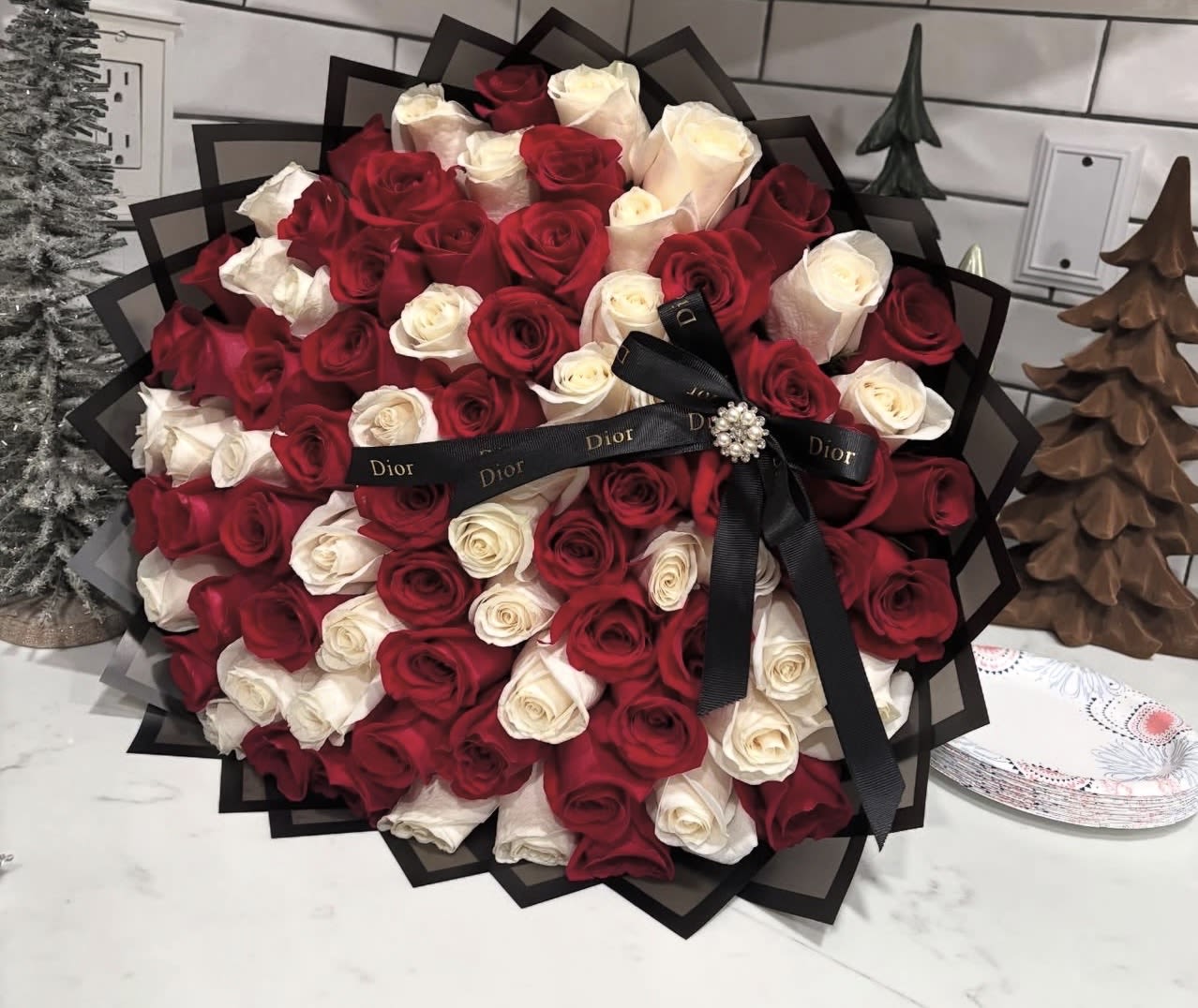 love at first flower - 50 red and white roses mixed