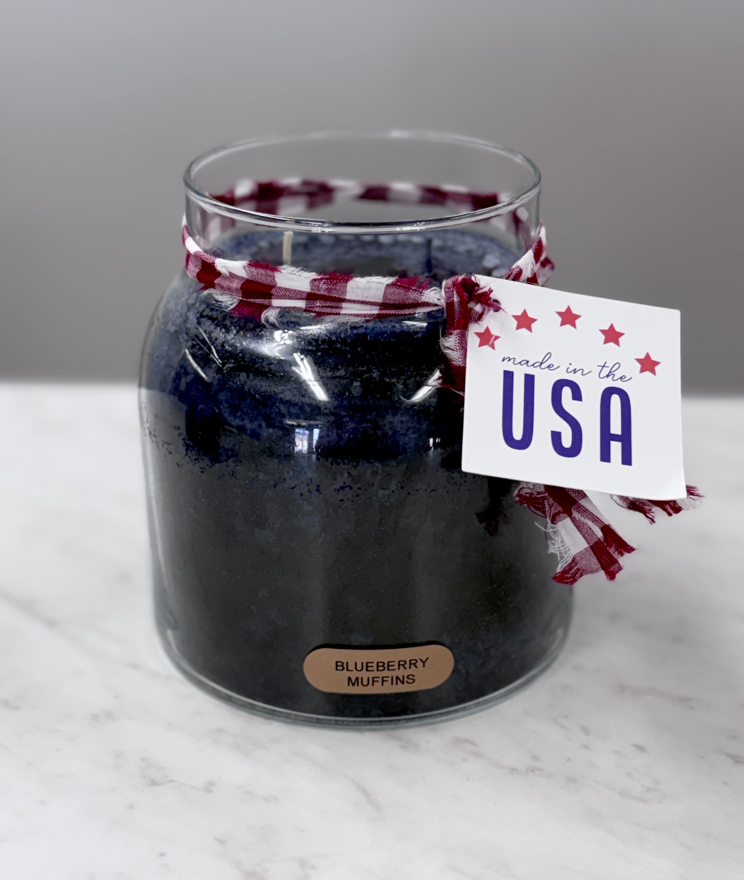 34 oz Jar Candle - Blueberry Muffin - 34 oz Jar Candle: burns for approx. 155 hours.  Cheerful Giver "Keepers of the Light" series  Scent: Blueberry Muffin