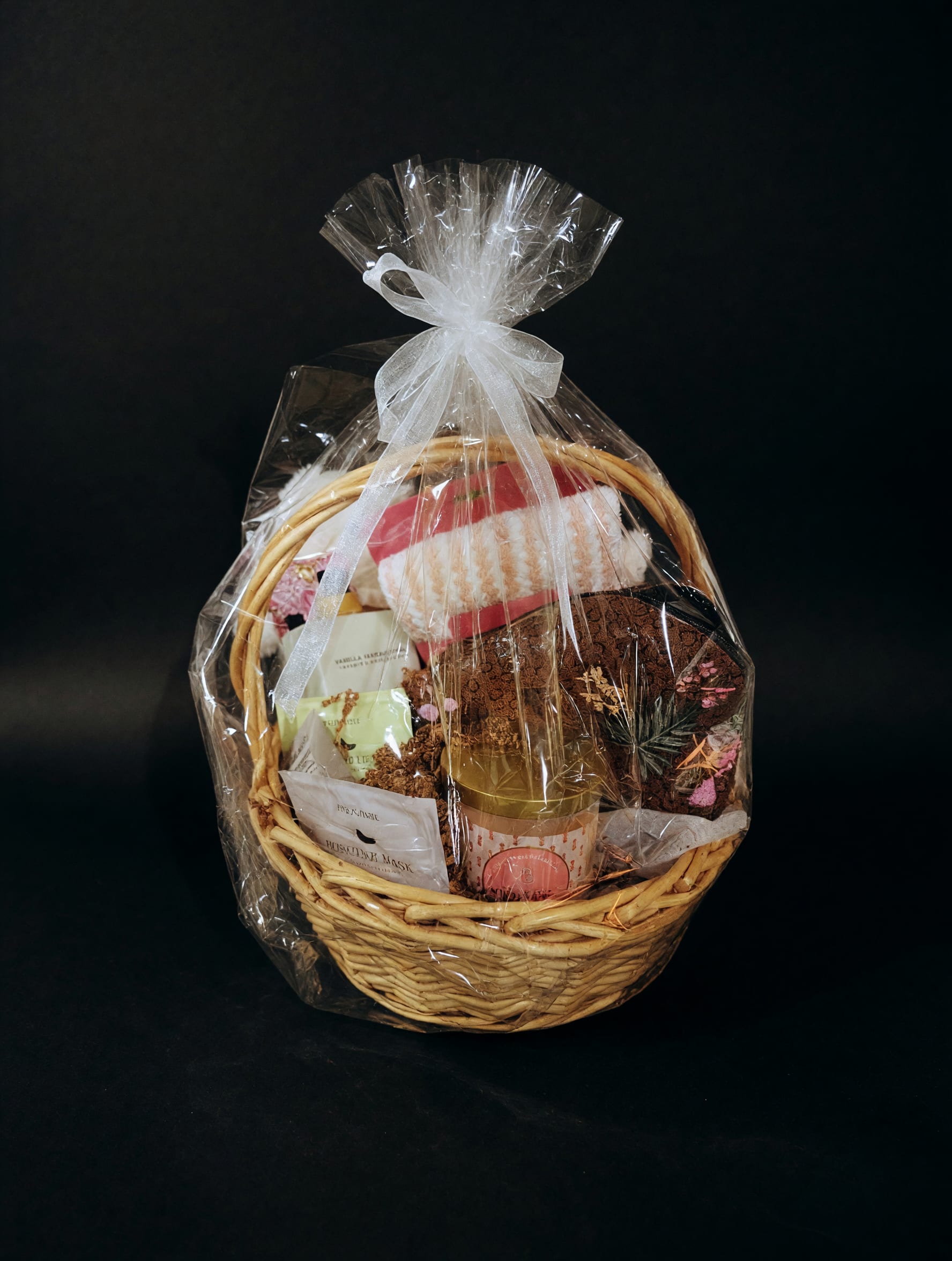 Deluxe Women's Spa Gift Basket - Pamper someone special with a deluxe spa gift basket featuring candles, bath and body essentials, a cosmetic bag, and thoughtful gifts. Customize the contents to create a one-of-a-kind gift for any occasion.
