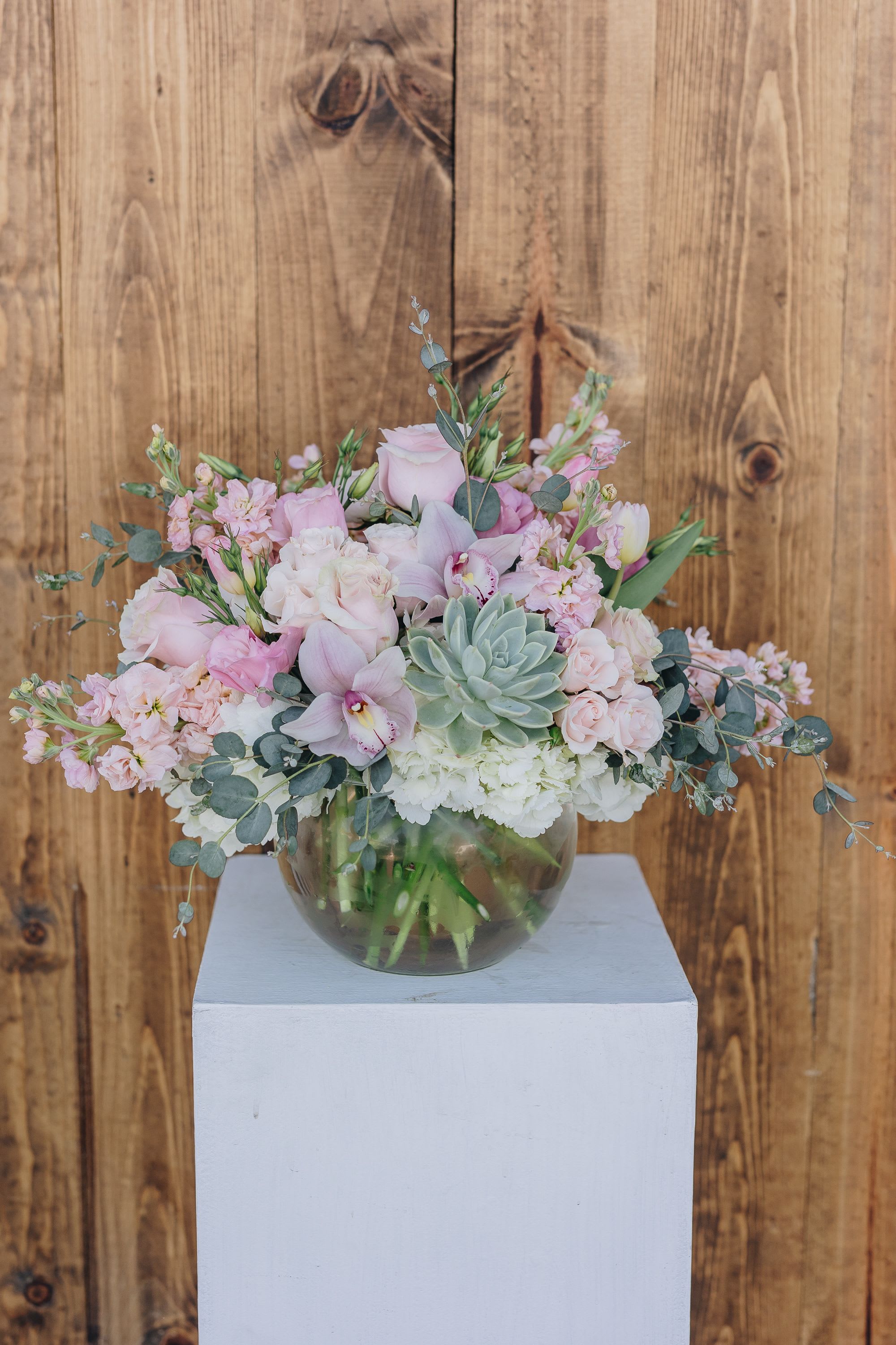 Pink bubble - Premium blooms in light pinks, peaches and whites