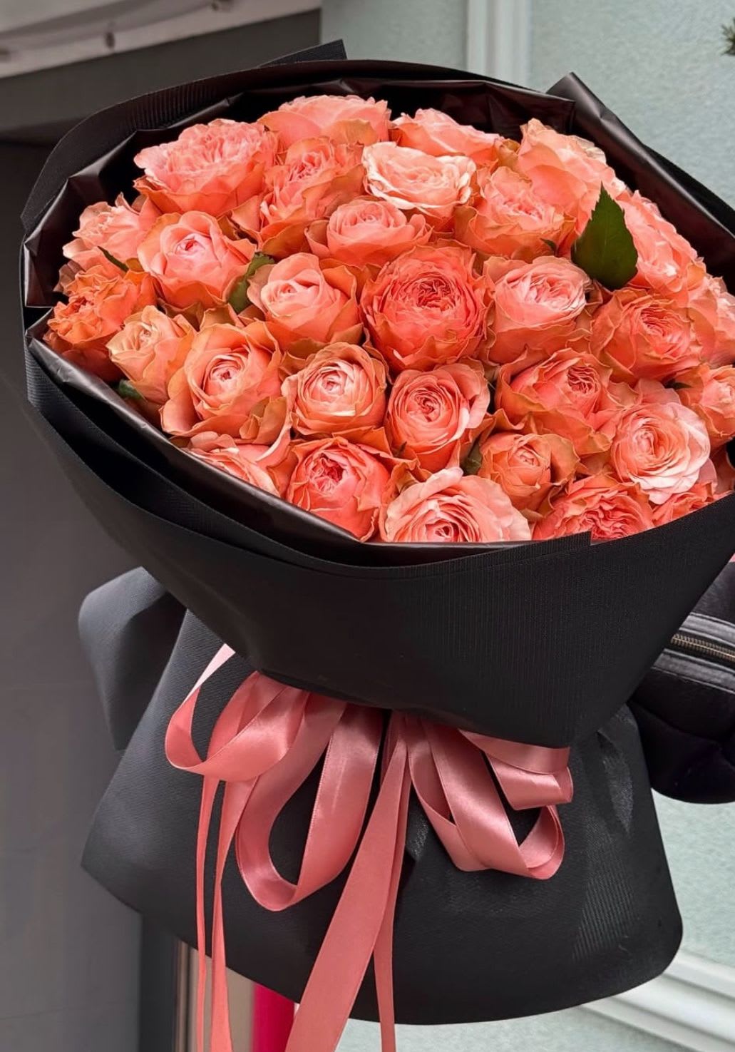 50 orange roses of the Kahala variety - 50 orange roses of the Kahala variety