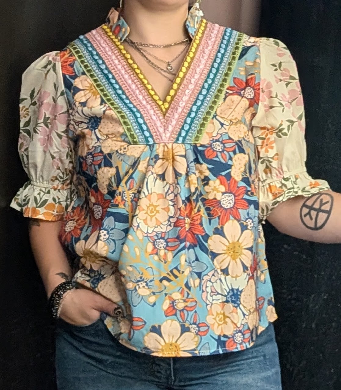 Boho Floral Summer Blouse - Boho summer blouse with v neck details and ruffle sleeves. Available in sizes S,M,L.