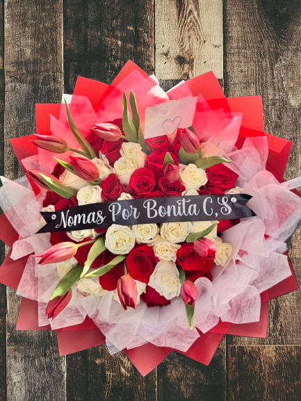 Roses with Tulips - 50  White &amp; Pink Roses with beautiful tulips 