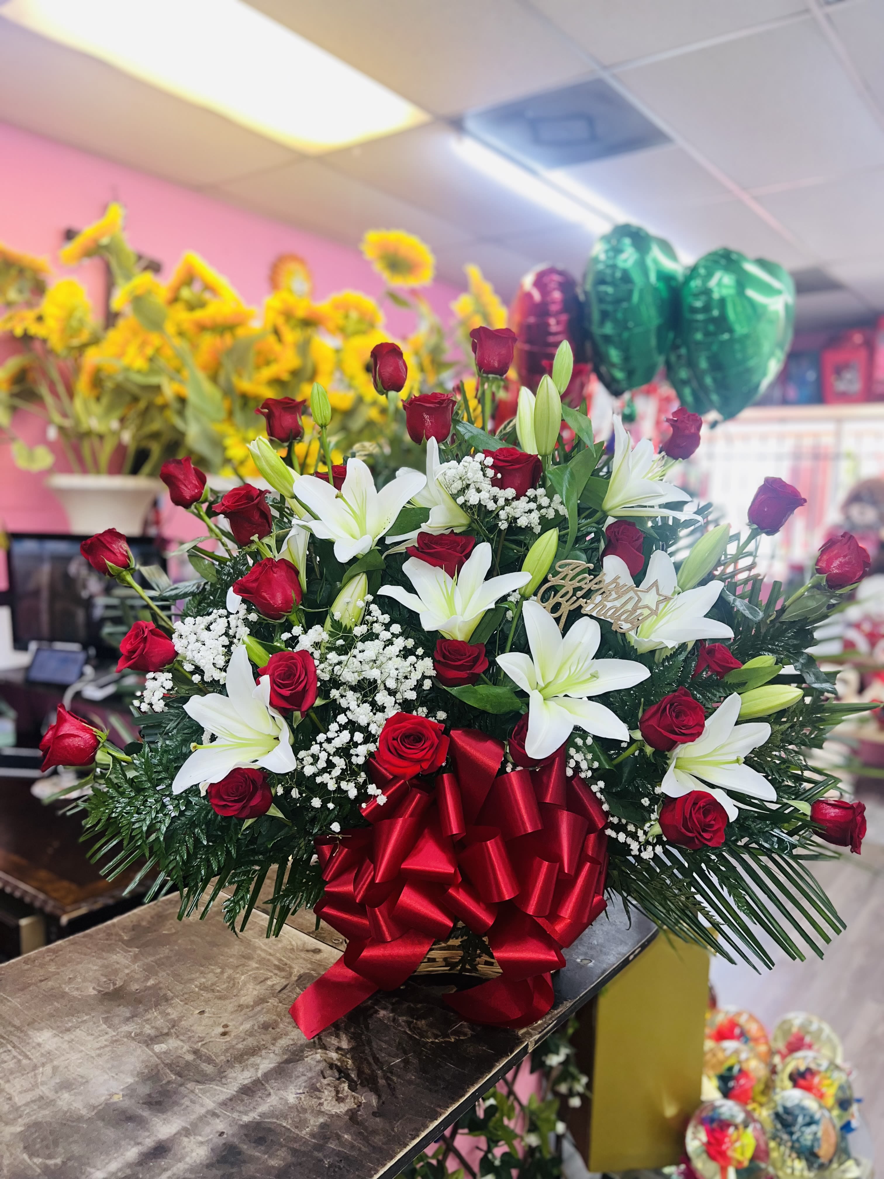 I LOVE YOU ARRANGEMENT - 24 ROSES 