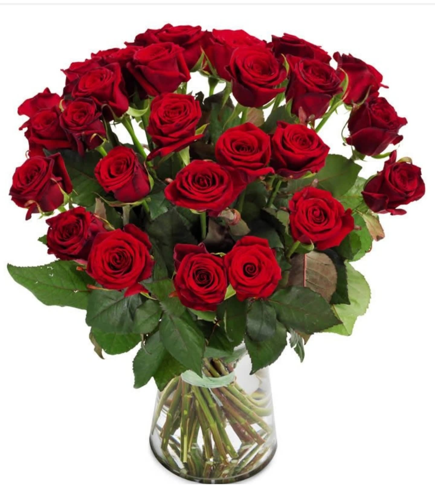 Bouquet of red roses in a clear glass vase