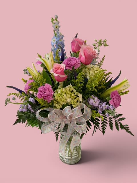 Dreamy Summer - Mom's everywhere will fall in love with this bouquet!