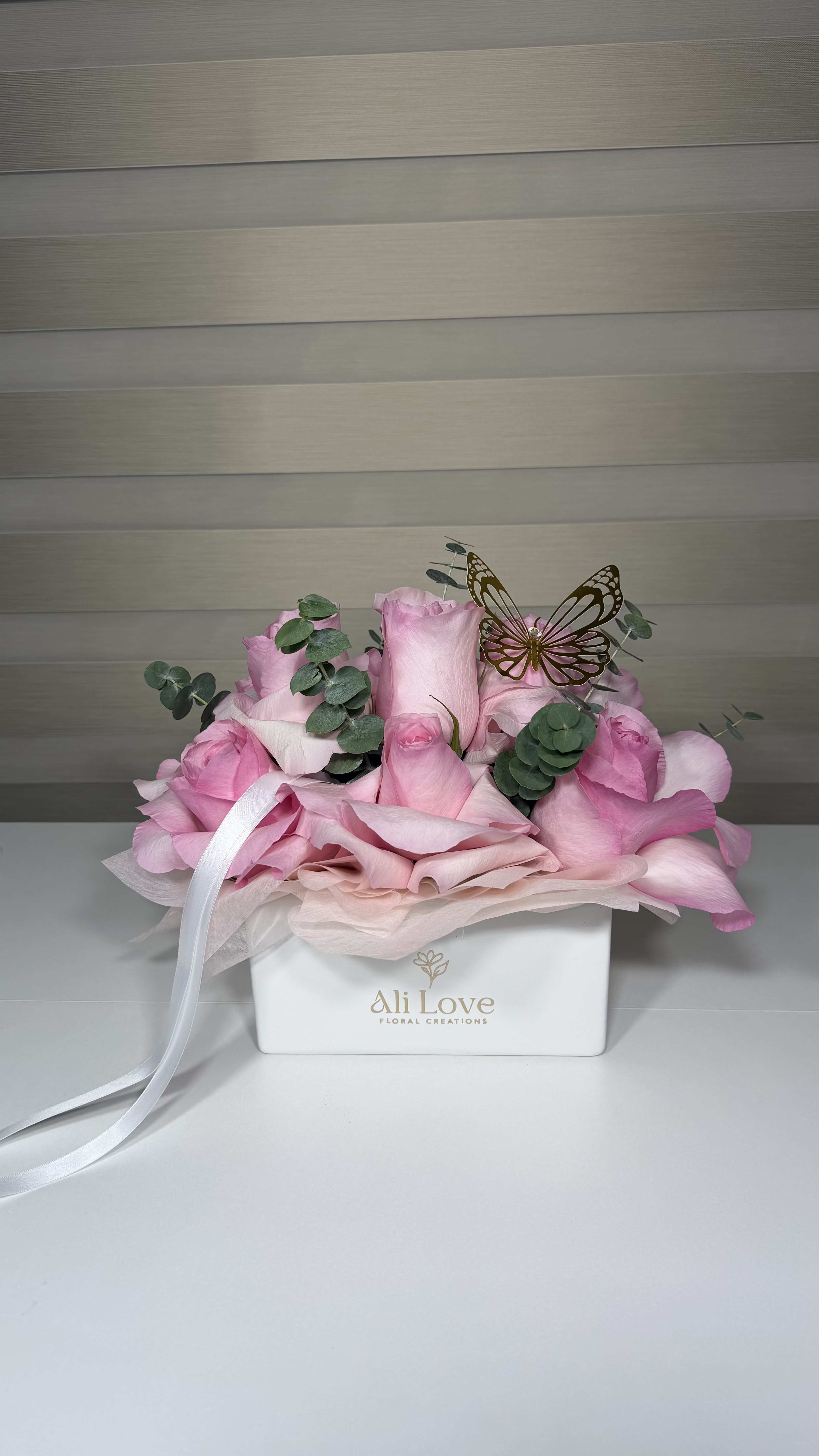 Blush Rose Garden - Luxury blush pink rose flower box handcrafted with premium fresh roses and eucalyptus. Perfect for birthdays, anniversaries, romantic gifts.