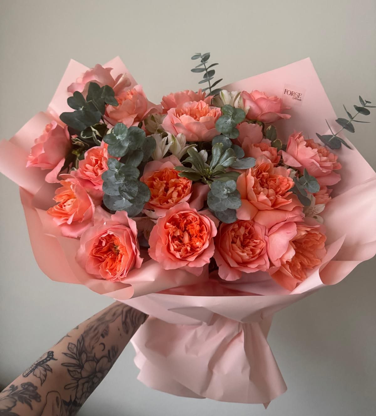 Spring affair- Garden roses, Eucaliptus - Beautiful garden roses with fragrant eucalyptus