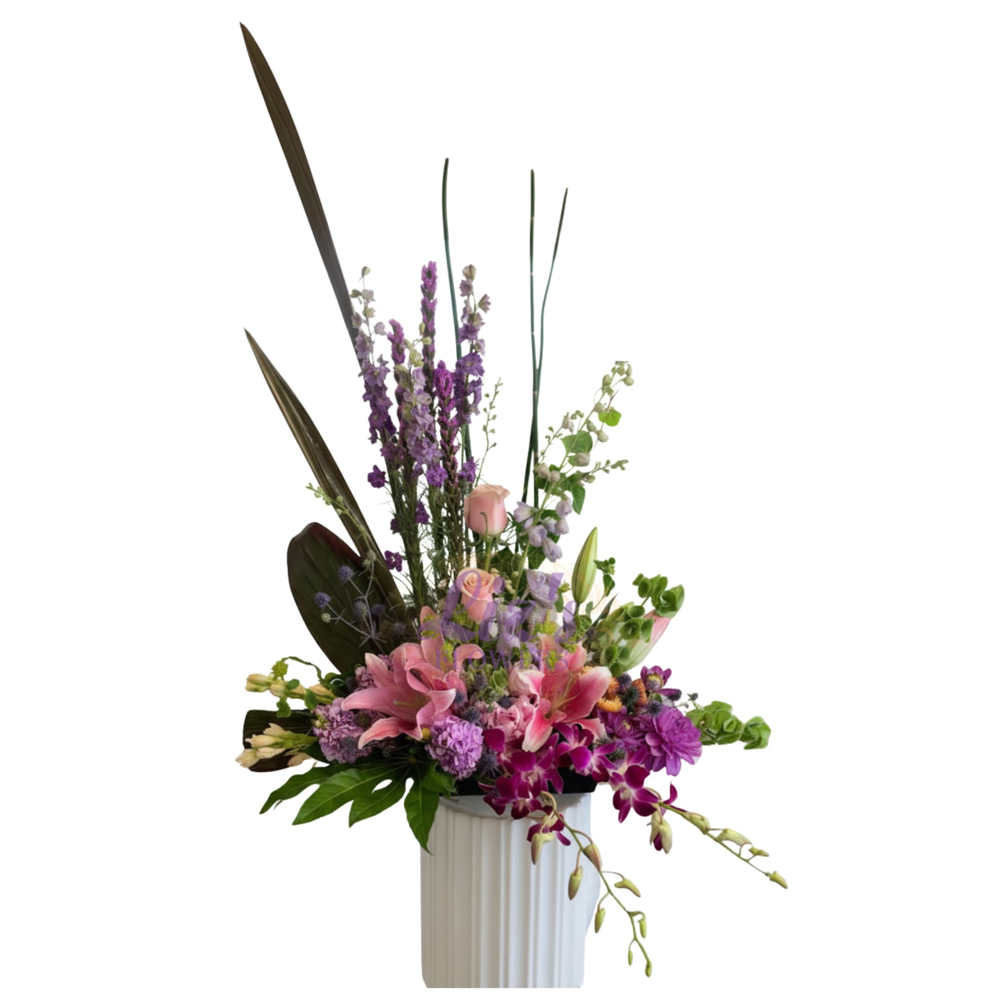 Sweet thoughts by Liz - High style arrangement! Mixed high-end flowers in an elegant look!!!