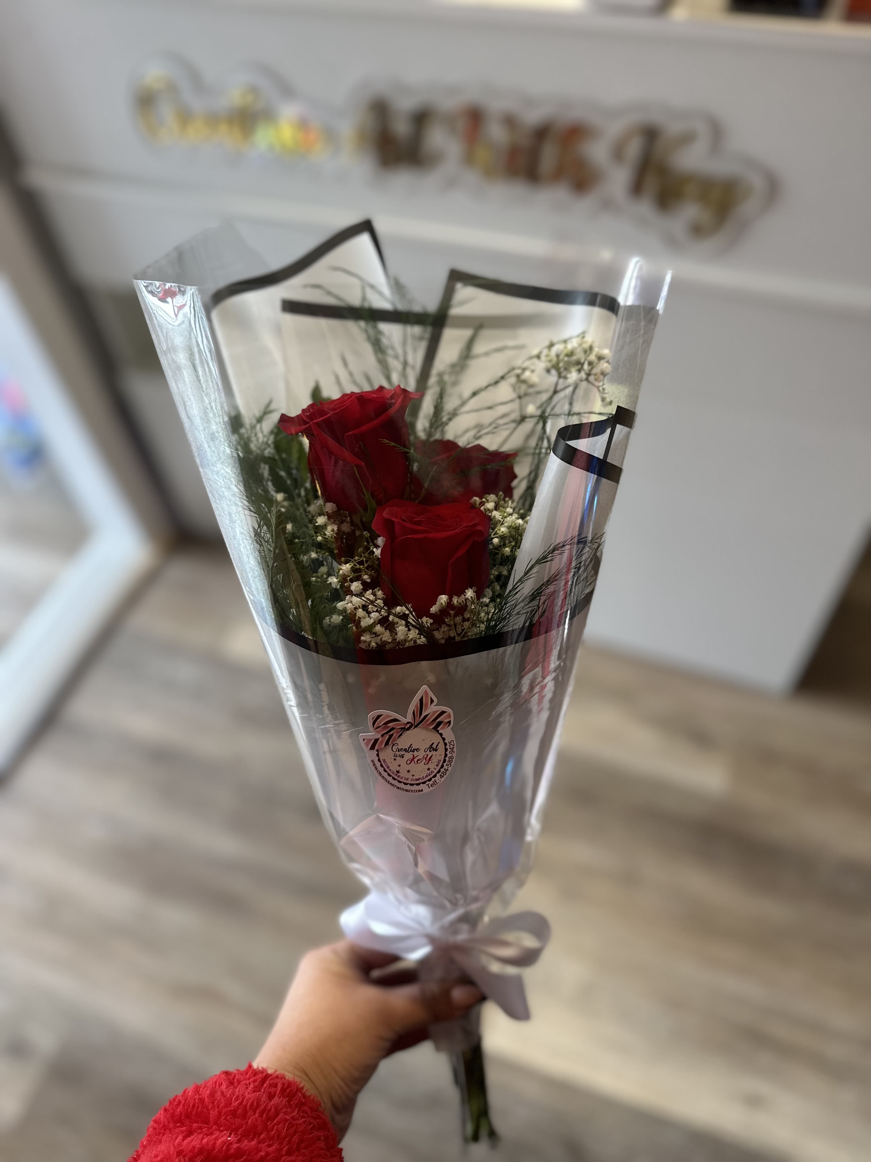 BOUQUET OF 3 ROSES - BOUQUET OF 3 ROSES . 