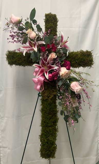 A WALK IN THE GARDEN - MOSS COVERED CROSS WITH ROSES, LILIES AND FILLER