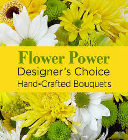 Yellow and white daisy bouquet with a text banner