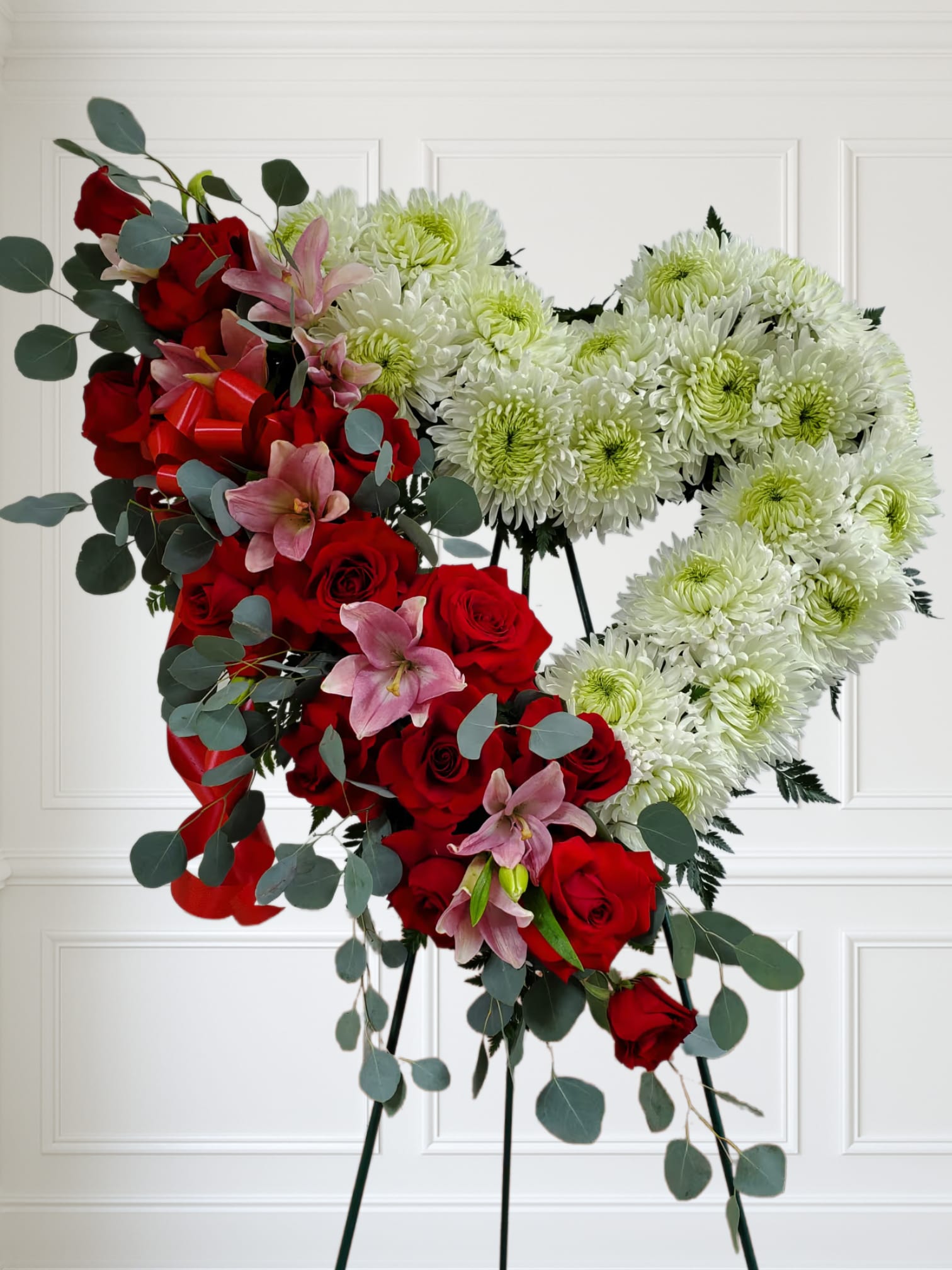 Red rose and lily open heart - Open Heart with white flowers, red roses and lilys.