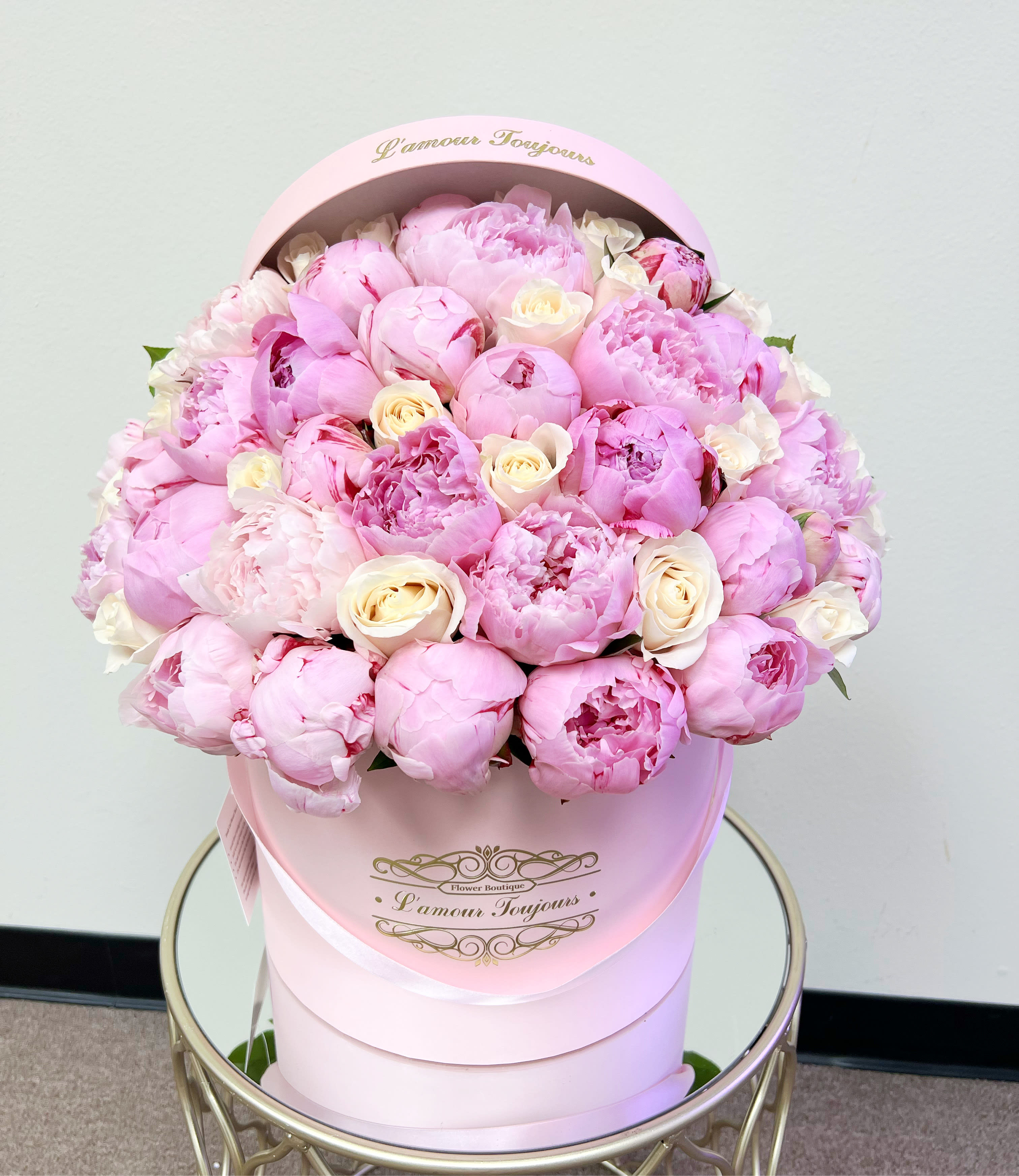Peonies Heaven Signature Box - Premium Peonies mixed with roses 