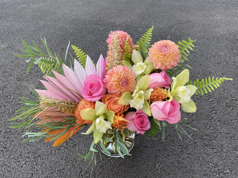 Margarita on a Monday - DUE TO COVID-19, AVAILABILITY MAY VARY. PLEASE CALL FOR DETAILS. ALL ARRANGEMENTS WILL BE DESIGNER'S CHOICE. DELIVERY DATE AVAILABILITY IS SUBJECT TO CHANGE  This low and lush designer's choice arrangement is hand crafted in Las Vegas by our all-women design team using the freshest high end florals from around the world. Our arrangements are created with love and delivered with care for you!