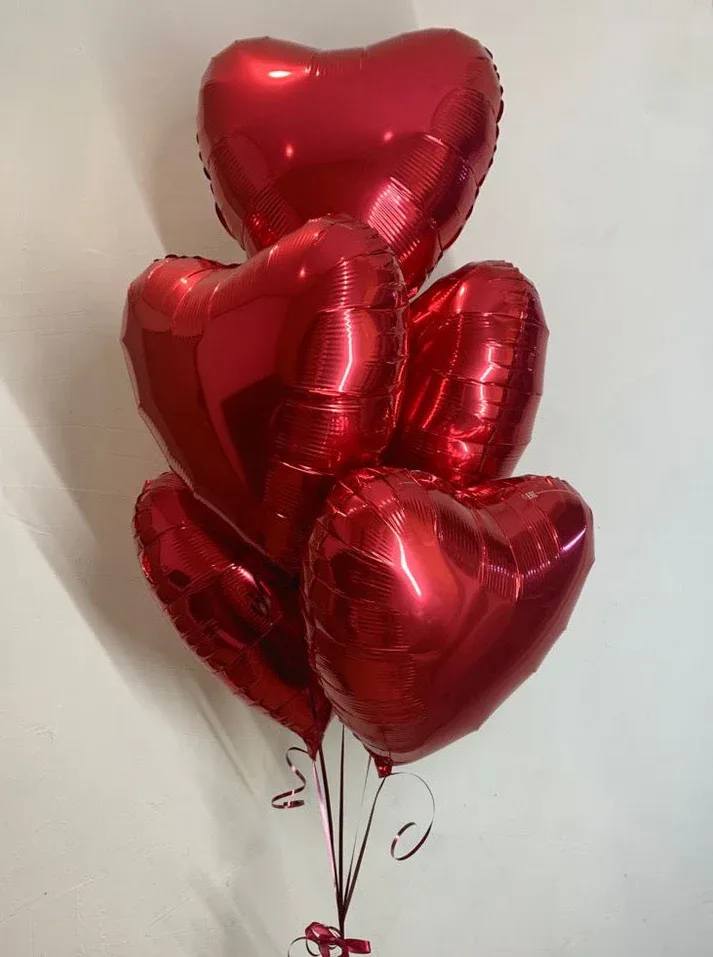 Balloon set "Red Hearts" - Celebrate love and affection with our vibrant red heart-shaped balloons. Perfect for anniversaries, Valentine's Day, or any occasion that calls for a little extra romance. These balloons will brighten any space and bring smiles to all!