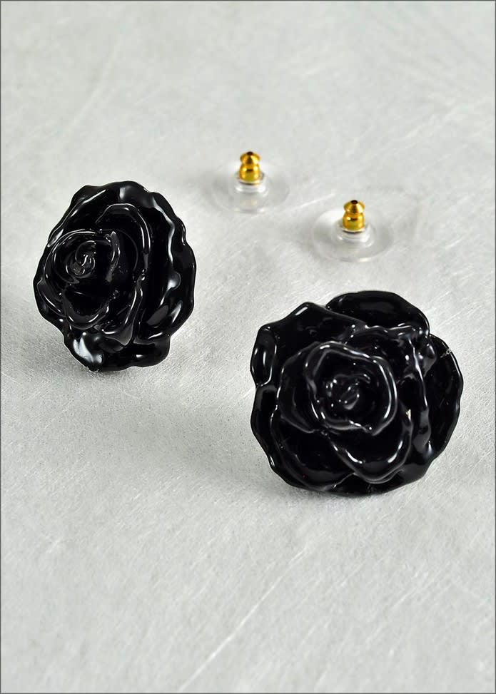 Preserved Black Rose Earrings - Select this forever preserved rose earrings that are a perfect gift for anyone special in your life. 
