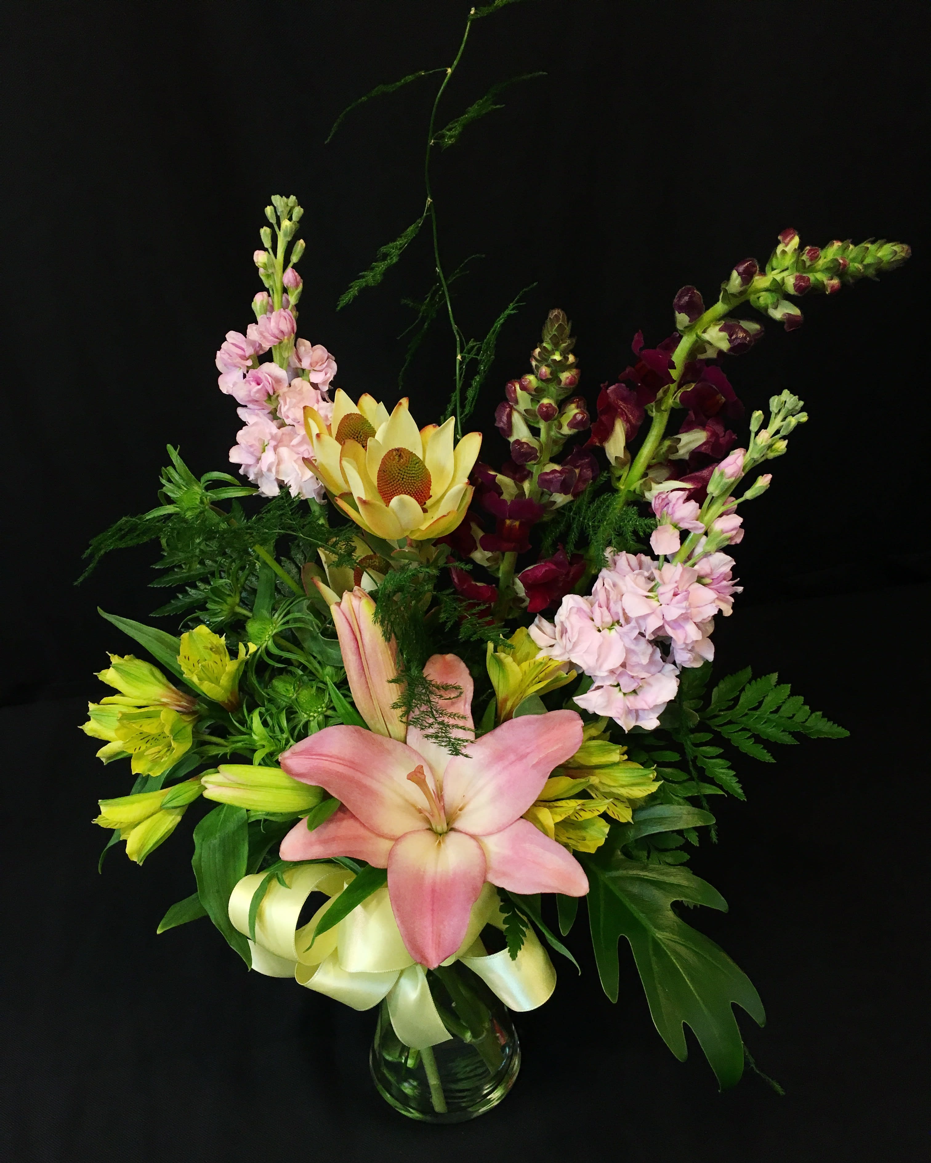 Small and Pretty Seasonal Mix - Just some sweet blossoms and seasonal flowers in a vase. Selection and colors will vary. Nice for almost any occasion, especially a Thank You, Appreciation, Thinking of You, or to Cheer You occasion. 