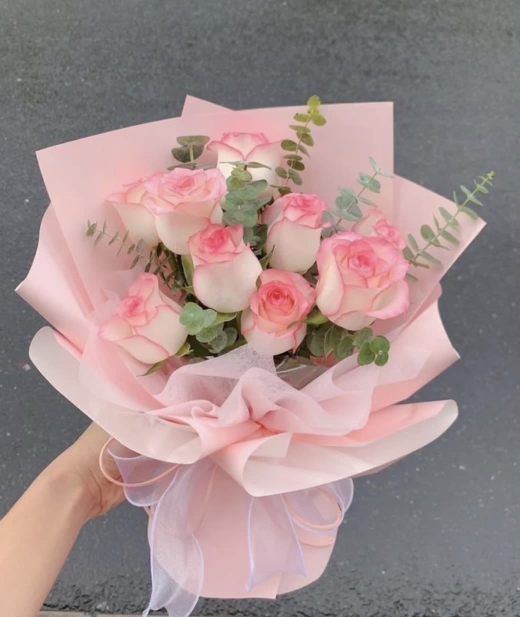 Sweet pink  - 9 pink roses wrapped on paper 
