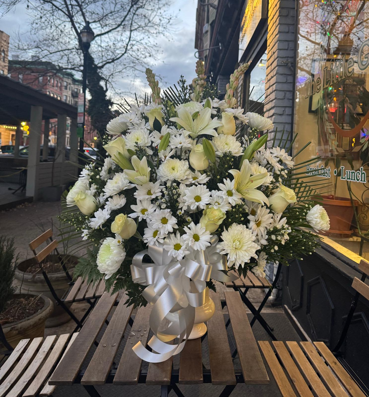 Heartfelt Tribute White Floor Basket - It is a majestic floor basket designed to honor and celebrate the life of a loved one.
