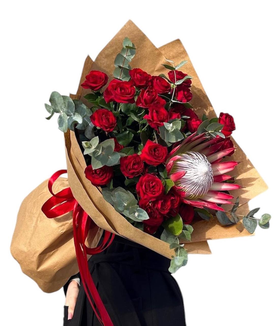 Ideal bouquet with royal protea and red bush rose ️️ - Ideal bouquet with royal protea and red bush rose ️️