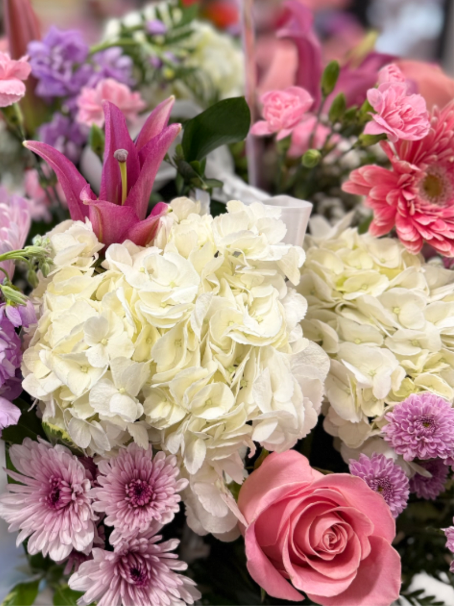 Designer's Choice Vase Arrangement - Glass Vase floral arrangement with beautiful mix fresh flowers in bright cheerful colors.   