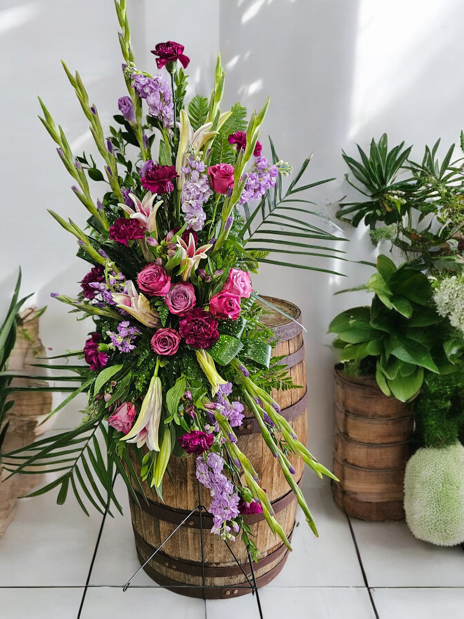 Stargazer and Lavender roses Easel  - Was there favorite flowers Stargazers and Roses? 