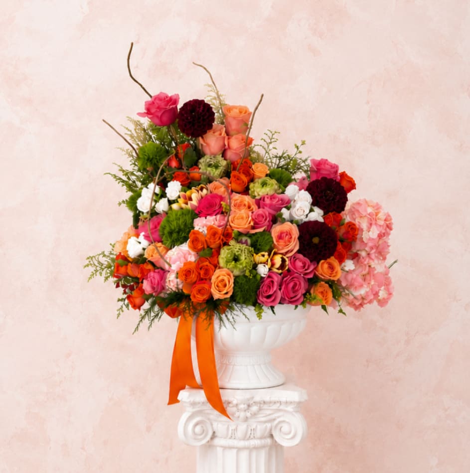 Summer dreaming - Brighten any space with our Elegant Flower Vase Arrangement! Bursting with vibrant blooms, this stunning display features seasonal favorites artfully arranged with lush greenery for a striking effect.  Perfect for any occasion, it makes a thoughtful gift or a lovely addition to your home decor. Elevate your surroundings with this captivating vase arrangement that brings joy and sophistication to every room.  Order yours today and let the beauty of flowers inspire you!