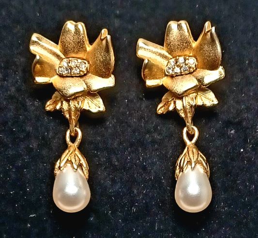 Pair of gold floral drop earrings with pearl teardrops