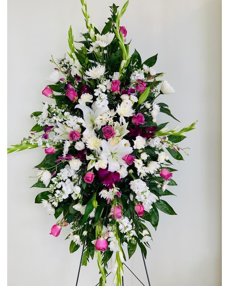 Lilie's Always in my Thoughts - Lilie's Always in my Thoughts design by Lilie's Flower Shop, Let us hand pick and create beautiful arrangement for your special one.