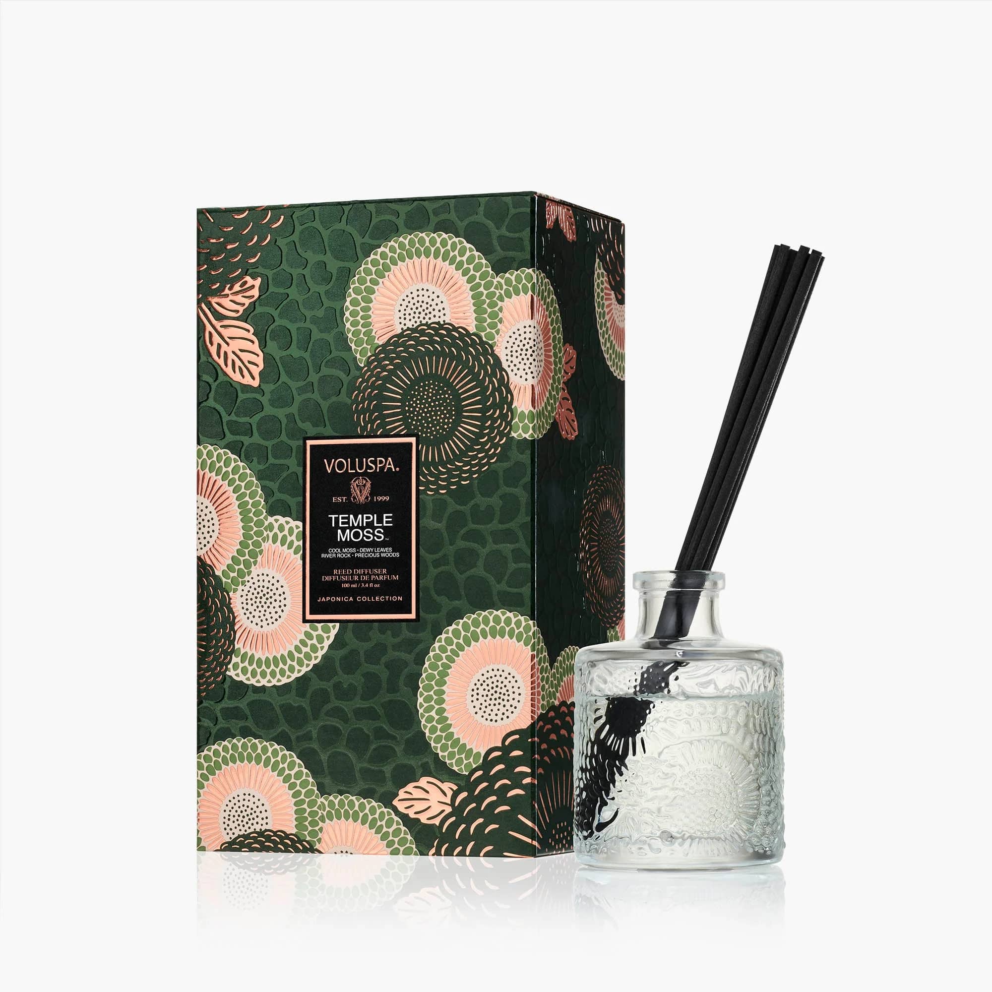 Glass reed diffuser with patterned box packaging