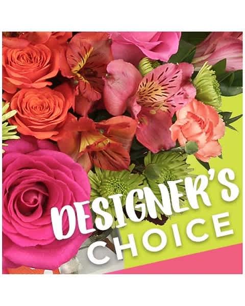 Mixed bouquet of pink and orange roses with alstroemeria