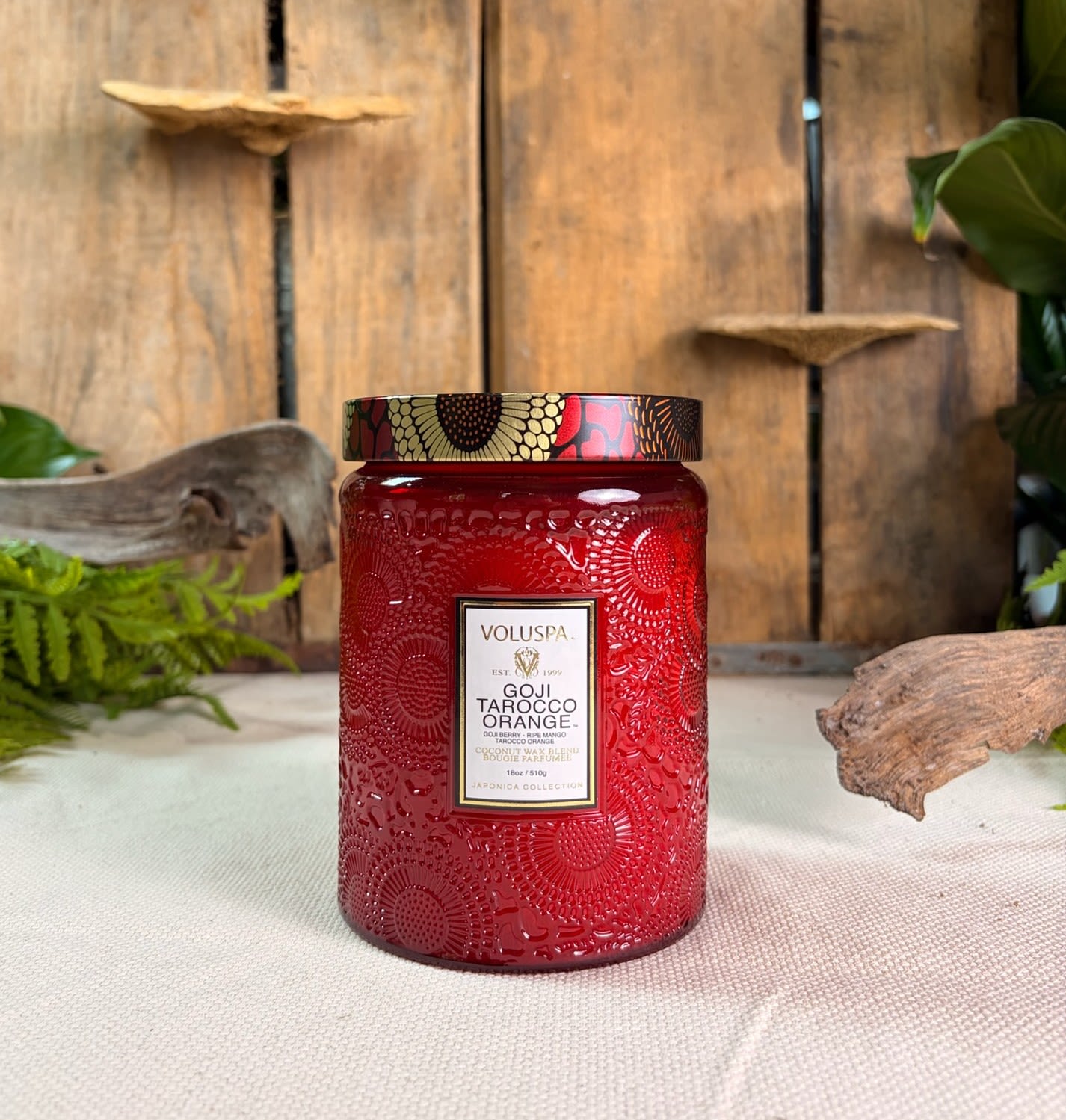 Voluspa Goji Tarocco Orange Large Glass Jar Candle 18 oz - Voluspa Goji Tarocco Orange Large Glass Jar Candle 18 oz  Fragrance Notes: Boldly thrilling, this vivid scent shakes ripe mango and bittersweet goji berries wide awake, while resting on a bed of tangy blood orange. Arousing the senses with tart tangerine and piquant pomelo nectar, the freshly squeezed and exhilarating aromatic instantly lifts the spirits and adds vibrant shine to the day.