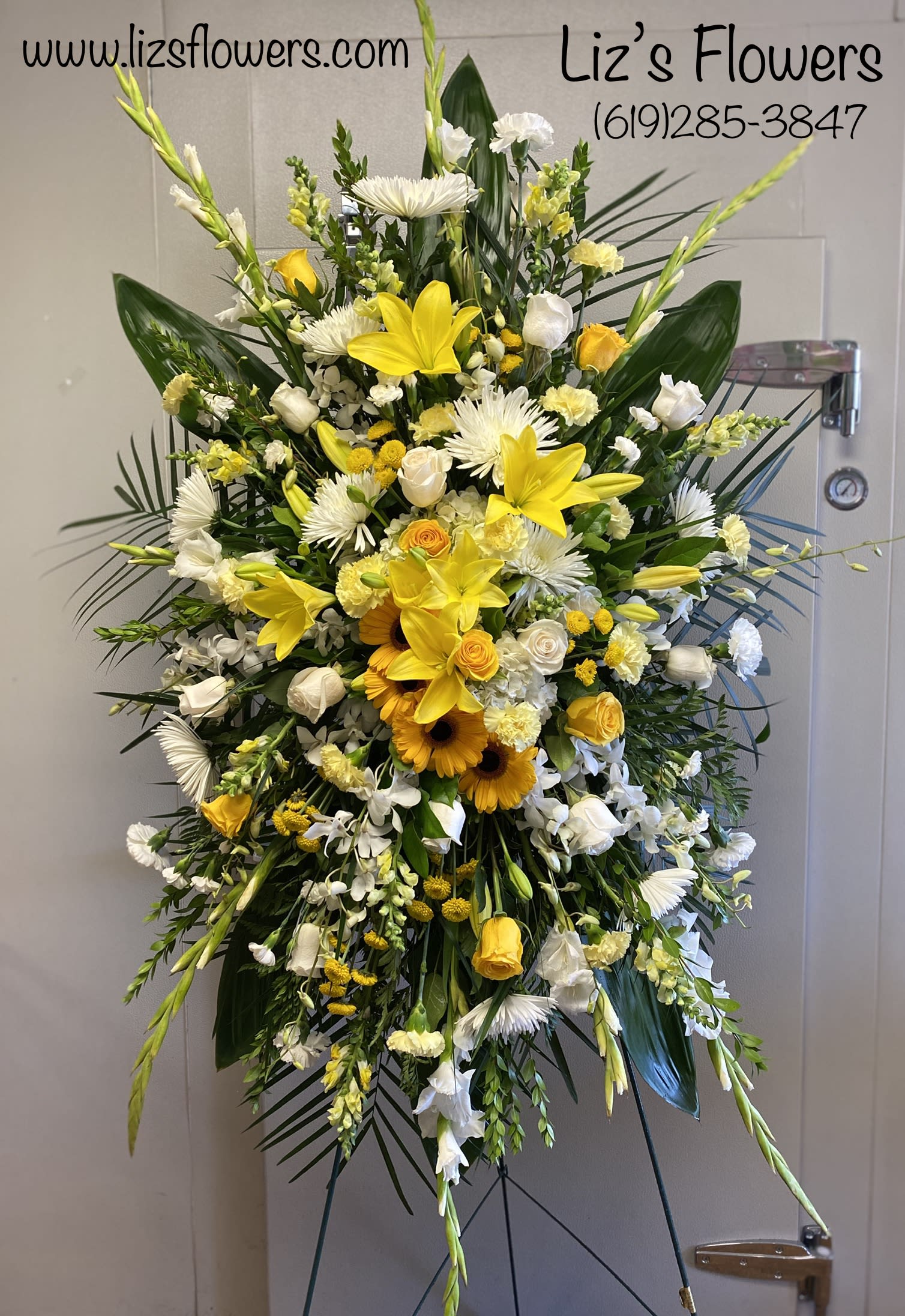 Yellow &amp; White Standing Sympathy Spray - Beautiful reflection of your sympathy and support. 