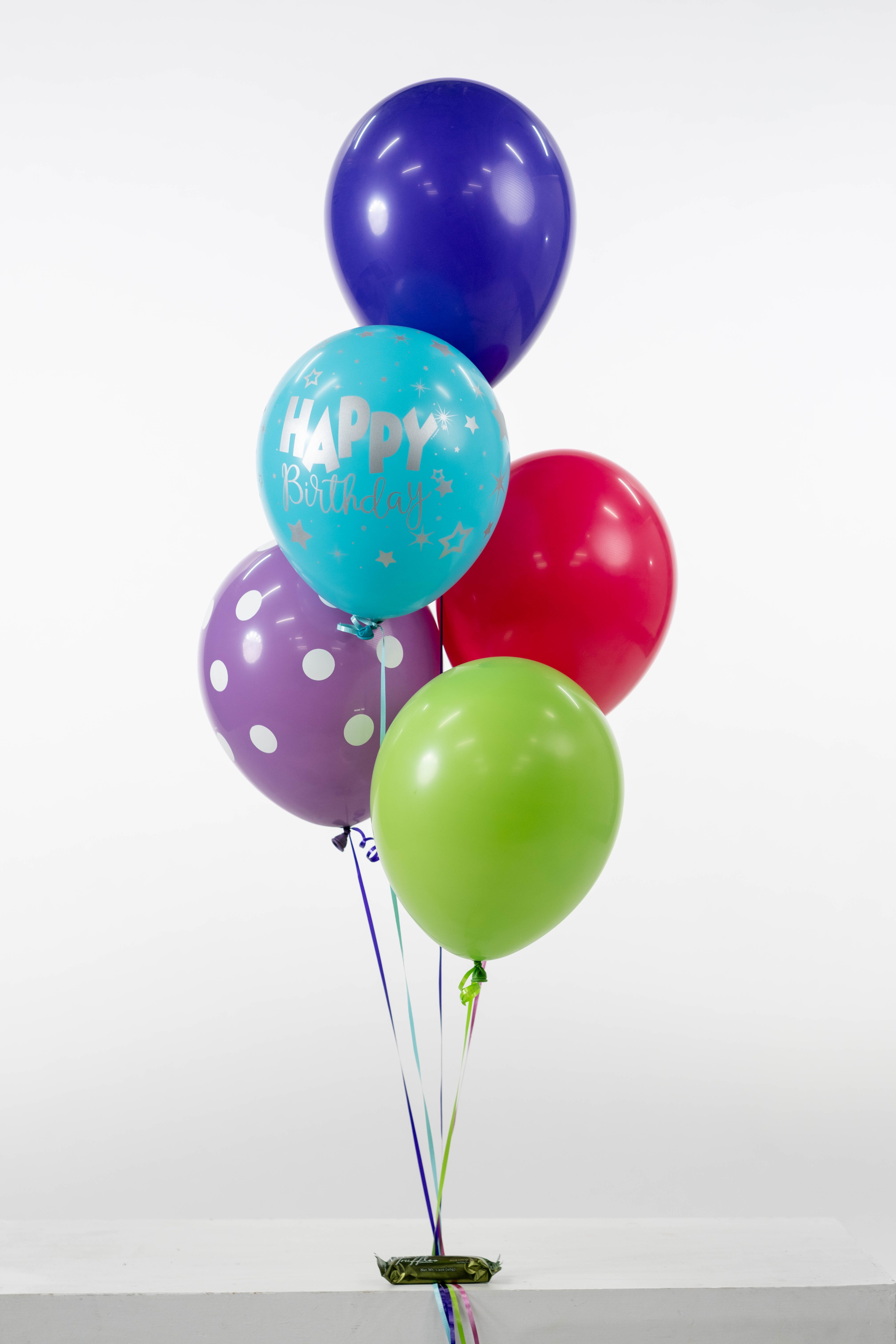 Balloon Special #1 - 3 printed latex, 3 plain latex, Utah Truffle as the balloon weight We'll put together a fantastic grouping of various printed and plain balloons for any occasion. Your balloons may look different that the picture above due to rotating inventory.   *ALL Sales are Final we cannot guarantee balloons due to varying weather conditions and the nature of the balloon* 