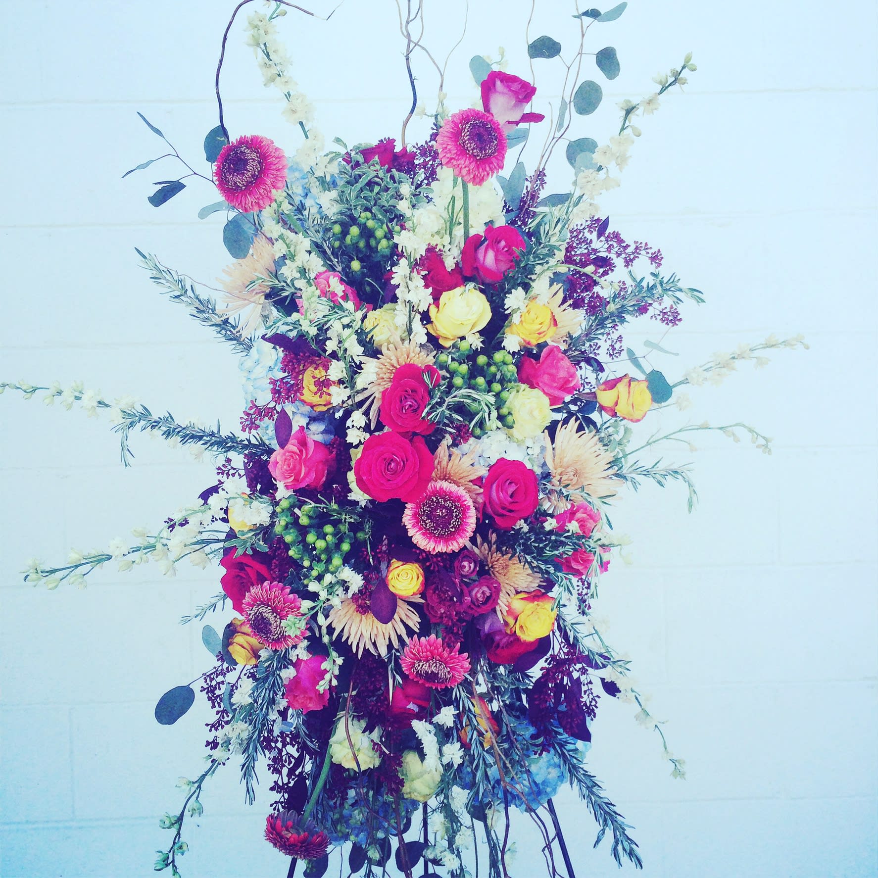 Celebration of Life - On this planet we are here to celebrate gratitude by thanking each day. So in this design we pull seasonal flowers in multi-colors to recognize how precious souls are to us!  This is considered a live burst to acknowledge their energy.