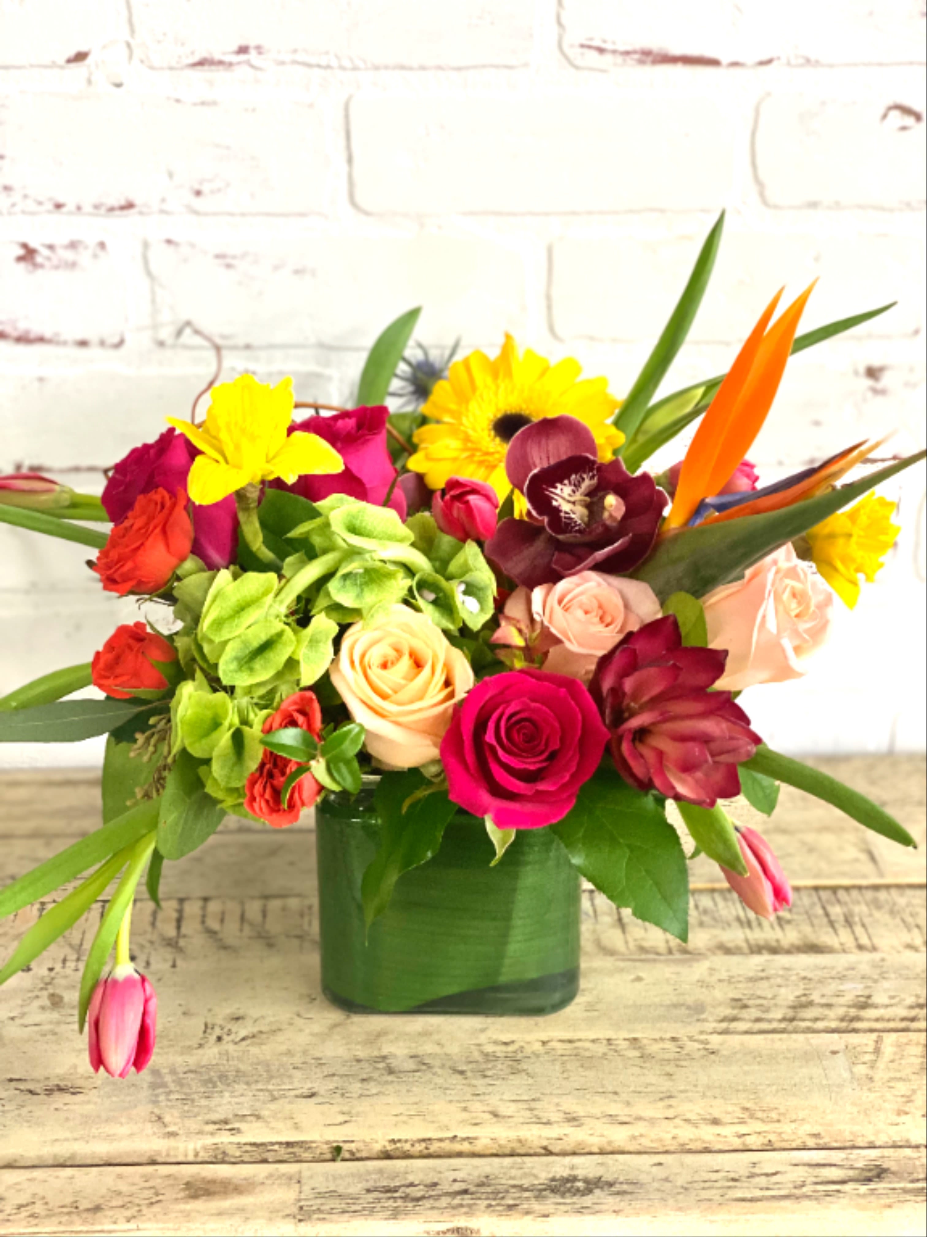 Aloha Mama - Tropical blooms to make them WOW!