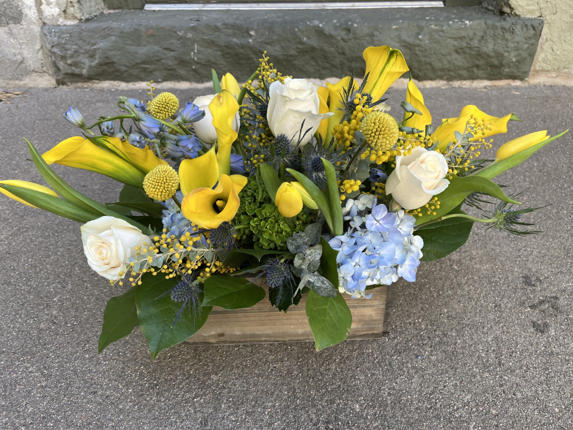 Calla Lily Box - Yellows and Blues