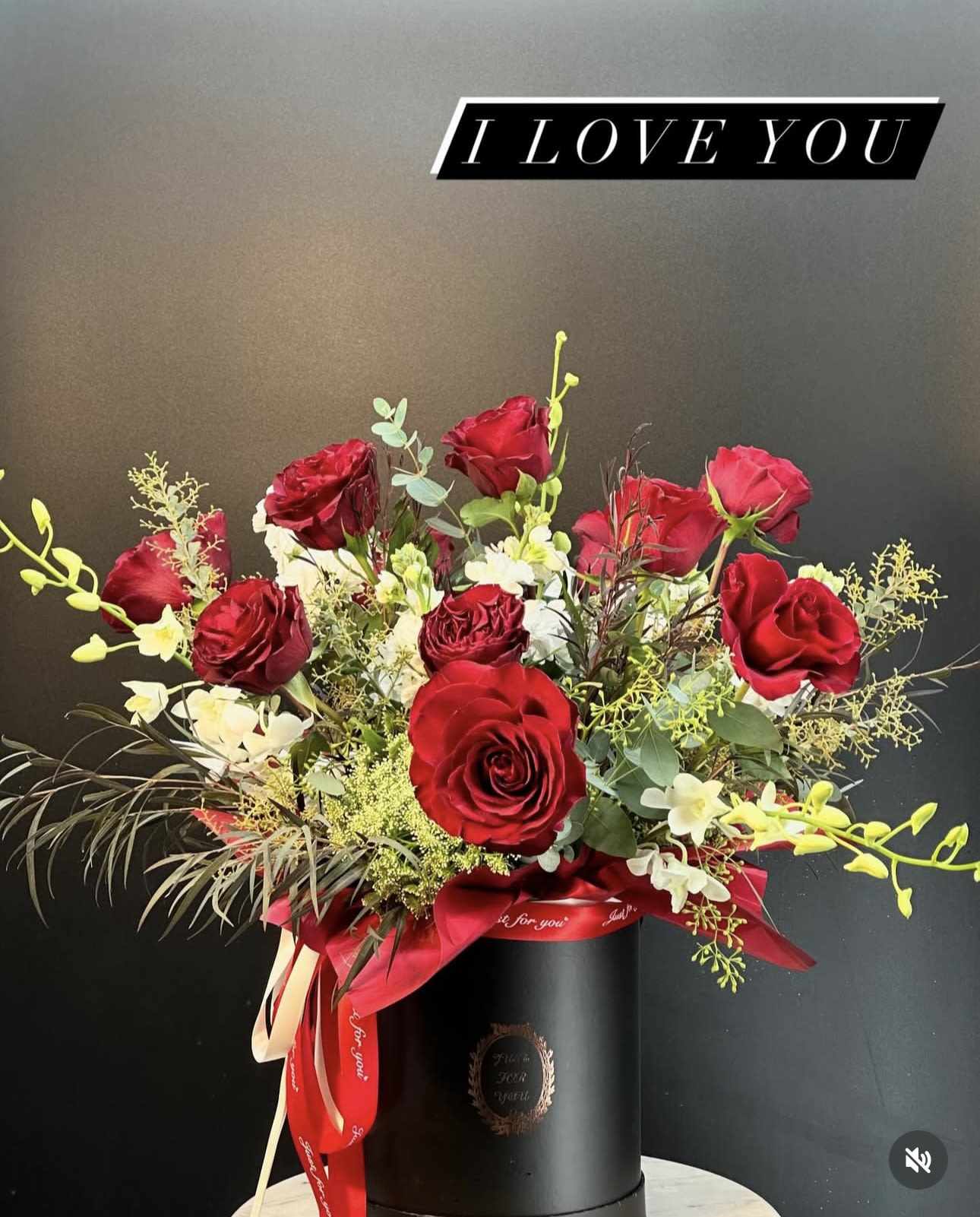 Endless Amour  - A striking arrangement of velvety red  hearts roses ,artfully composed with delicate seasonal  accent and presented in a sleek flower hat box .Rich crimson tones contrast beautifully against soft texture and refined greenery , creating a timeless expression of romance and sophistication.Designed for those who appreciate understanding luxury , this arrangement delivers bold emotion with impeccable style  Select -12  luxury  Roses   Deluxe -24 luxury  Roses  Premium -36  luxury Roses