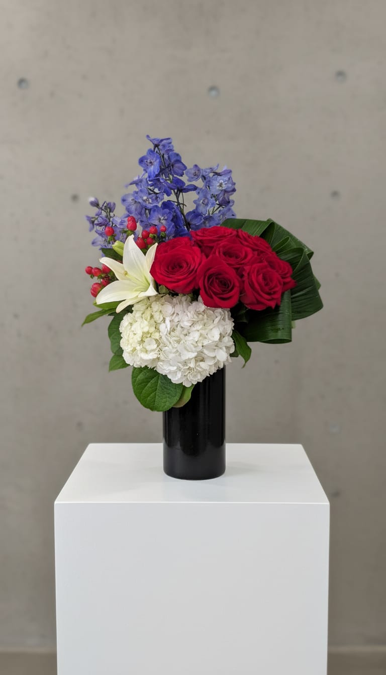 Independence Dream - This sophisticated arrangement makes an unforgettable gift for birthdays, anniversaries, congratulations, or simply reminding someone they are deeply loved.