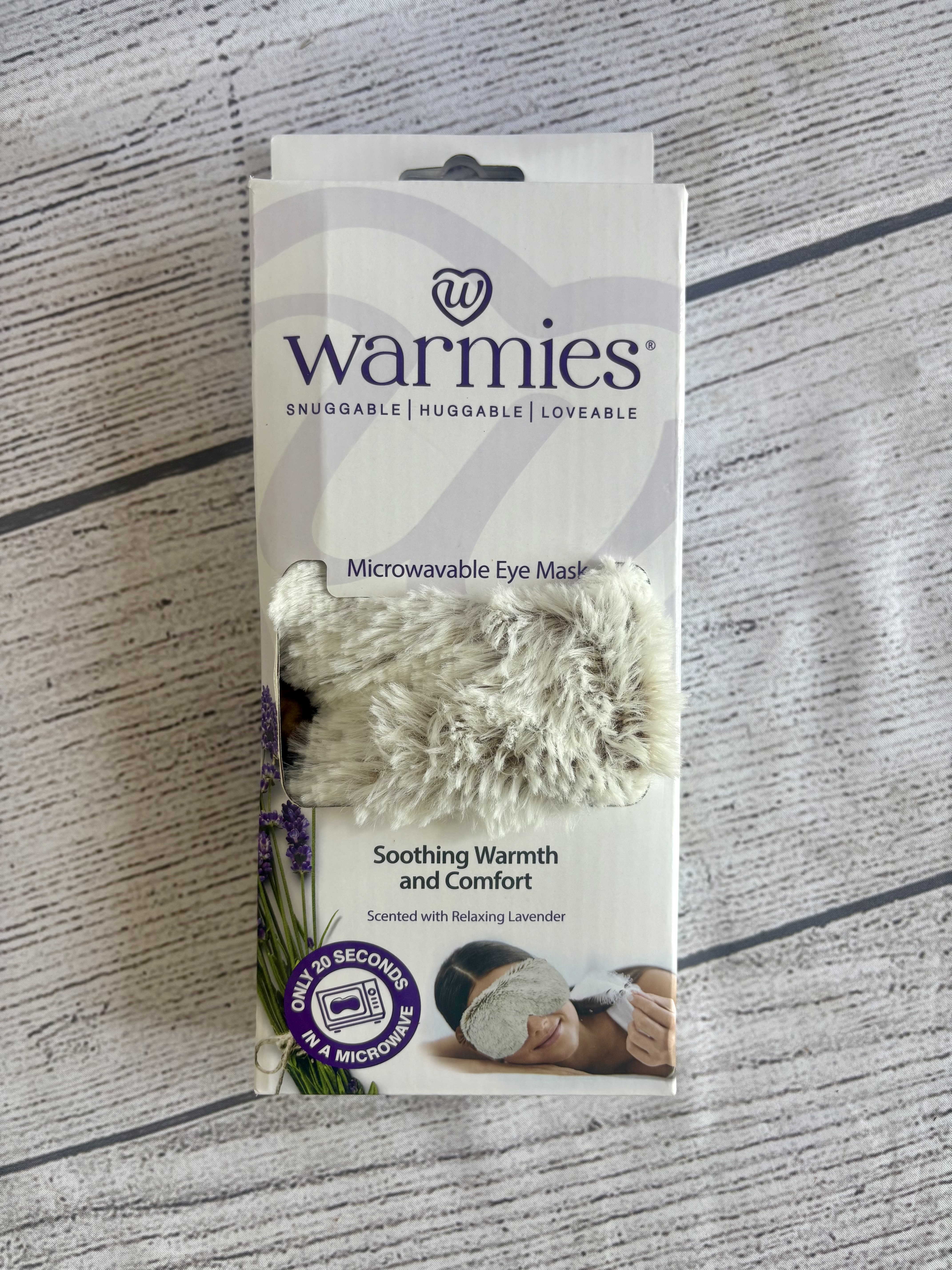 Packaged microwavable eye mask with faux fur cover