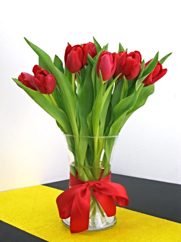 Tulips Choice - Looking for a way to show your eternal love towards that special someone in your life? Nothing says I love and appreciate you like a beautiful bouquet of red tulips. We guarantee this will make them feel adored and overjoyed. **CHOOSE THE COLOR OF YOUR TULIP** PUT THE COLOR IN SPECIAL INSTRUCTION IF YOU WANT A DIFFERENT COLOR OR ASSORTED!! 