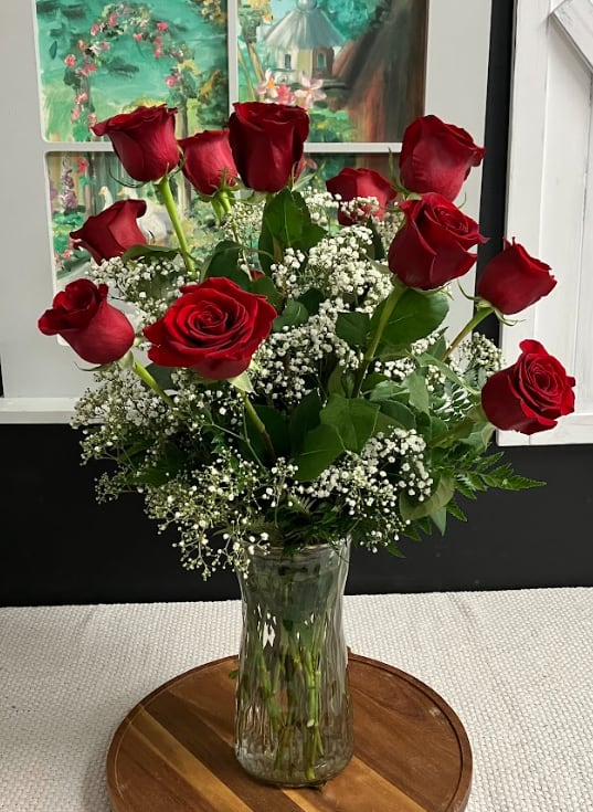 Dozen Long Stemmed Red Roses with Baby's Breath - These dozen red roses with baby's breath are classic! Perfect romantic gift for Valentine's Day or an Anniversary.  