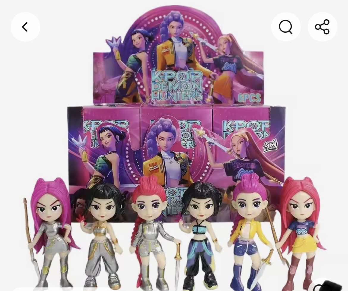 K POP  - K POP DOLLS RANDOM 