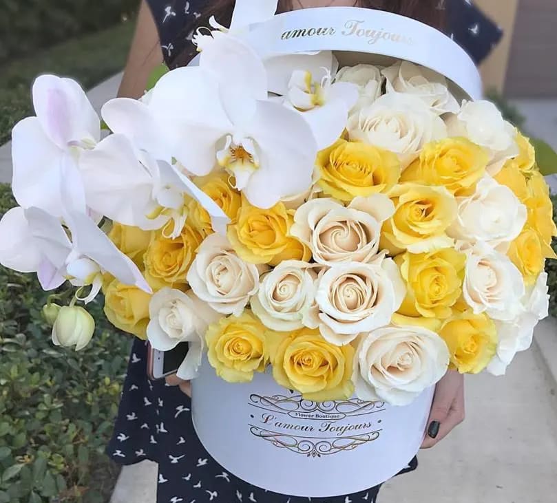 Monarch Beach Signature Flower Box - 50 Premium WHITE and YELLOW Roses with Orchid  You can change the color of your Signature Box on the right!