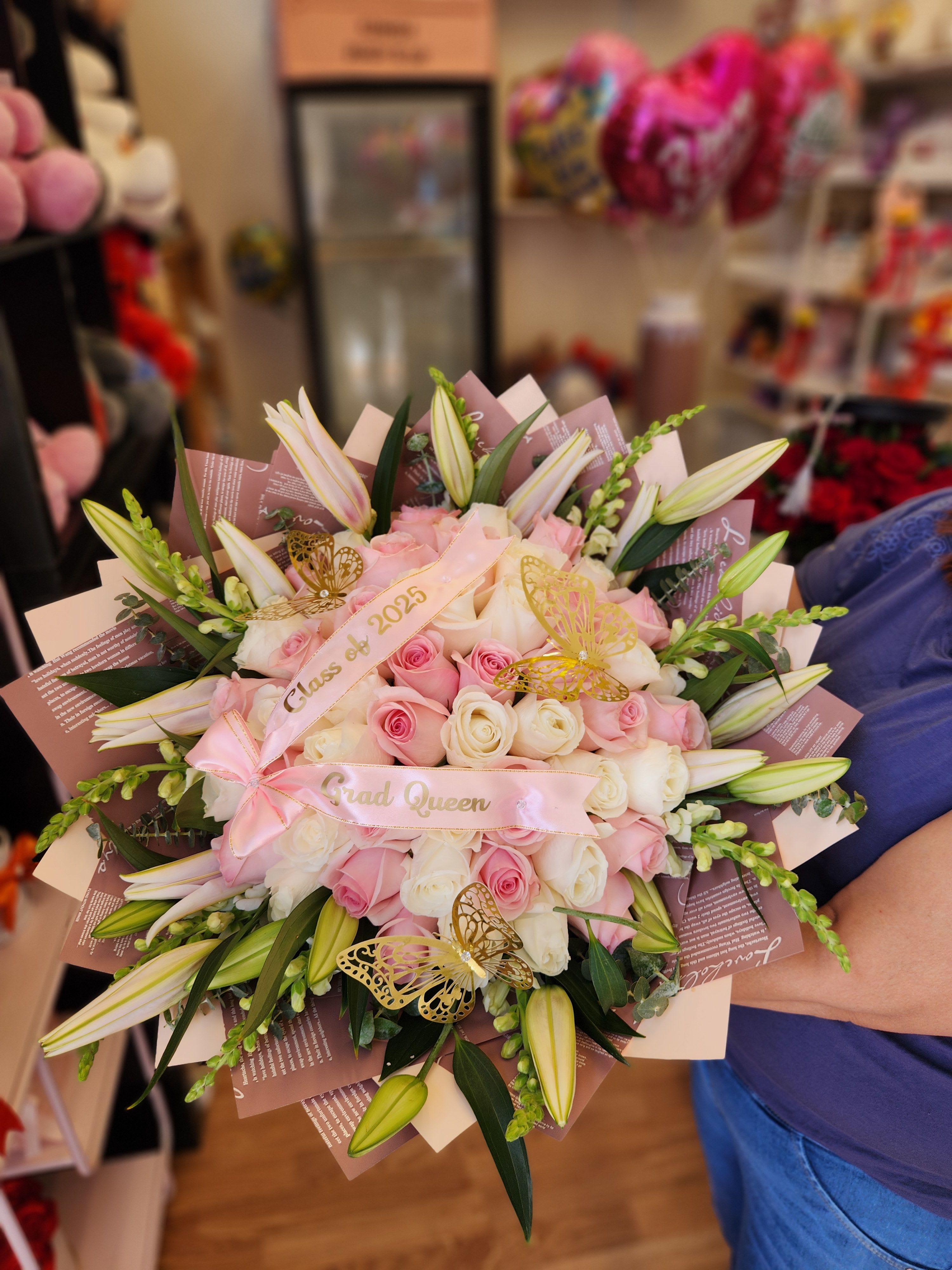Chica pink - Todas las fotografias son de nuestro trabajo. 50 rosas lislis  snapdragos