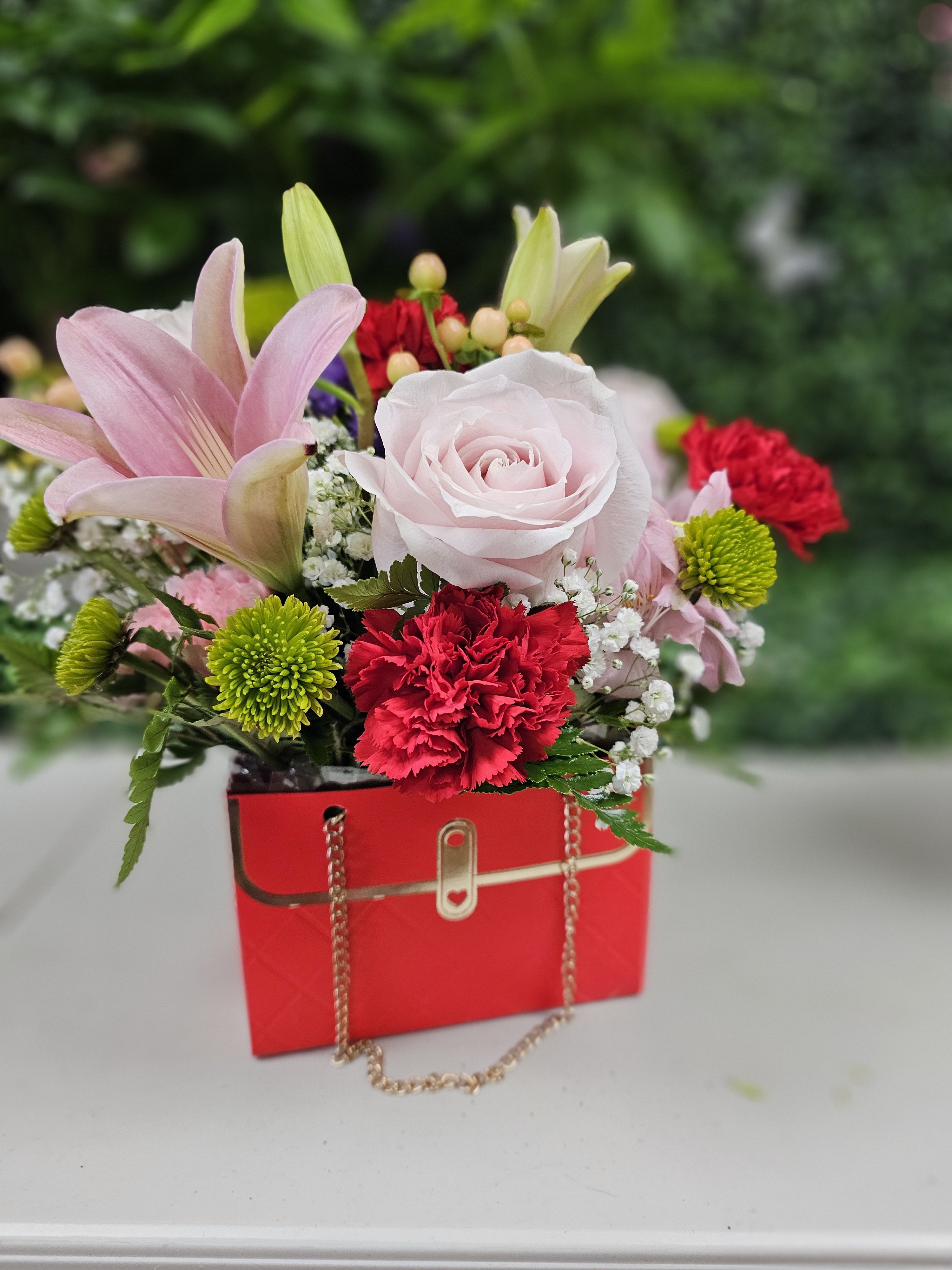 LITTLE PURSE - BEAUTIFUL MINI PURSE AVAILABLE WITH NATURAL FLOWERS IN BLACK, PINK AND RED