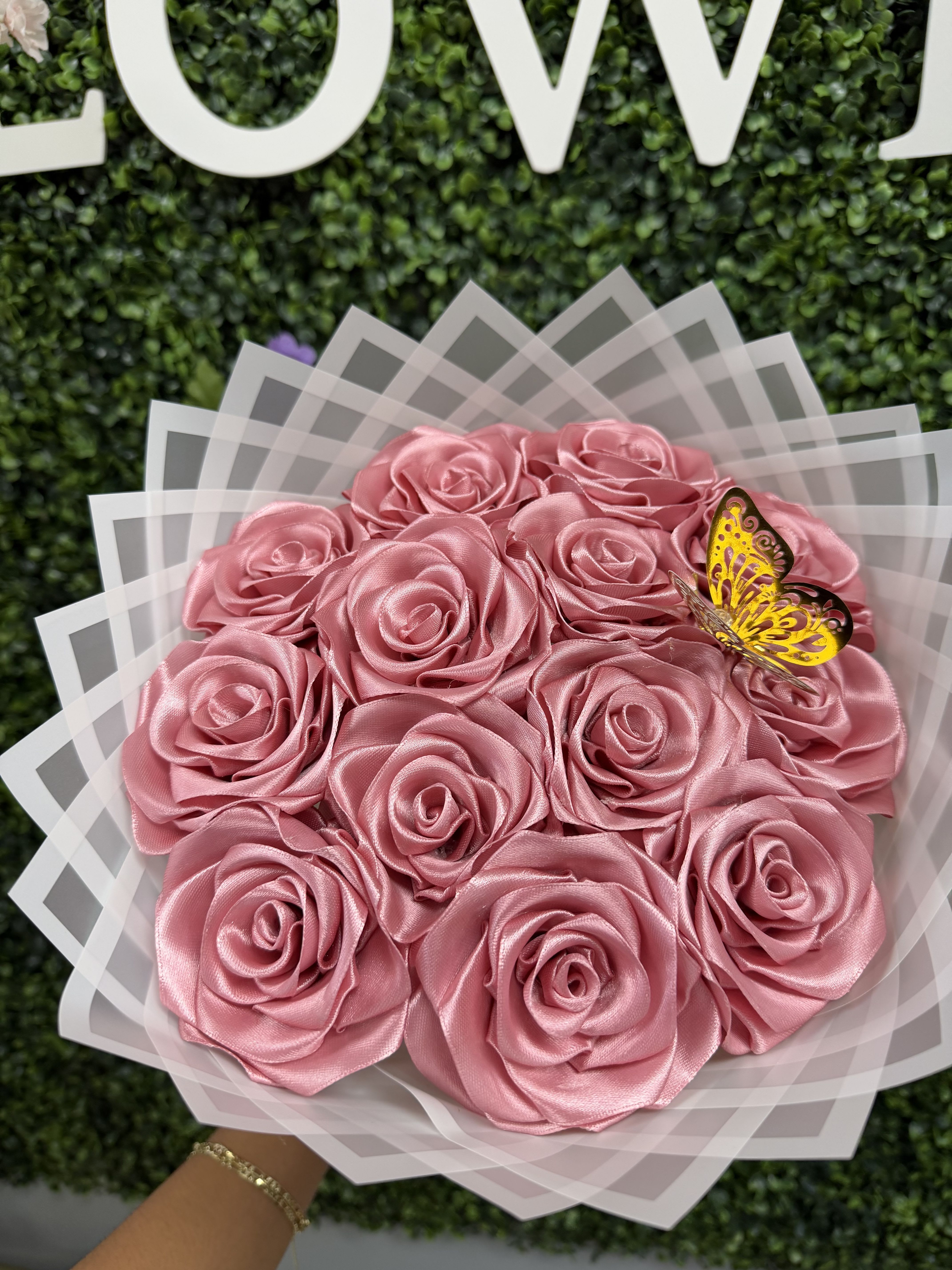PINK SILK BOUQUET - CUTE PINK ROSES BOUQUET MADE OF SILK FOR THAT BOND TO LAST FOREVER