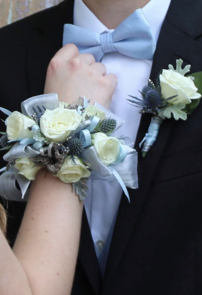 White Boutonnière by Art &amp; Flowers - A classic white boutonnière that compliments any suit. A perfect addition for any prom, formal, or wedding event. 