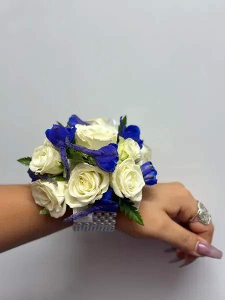 Savannah Corsage - N/A